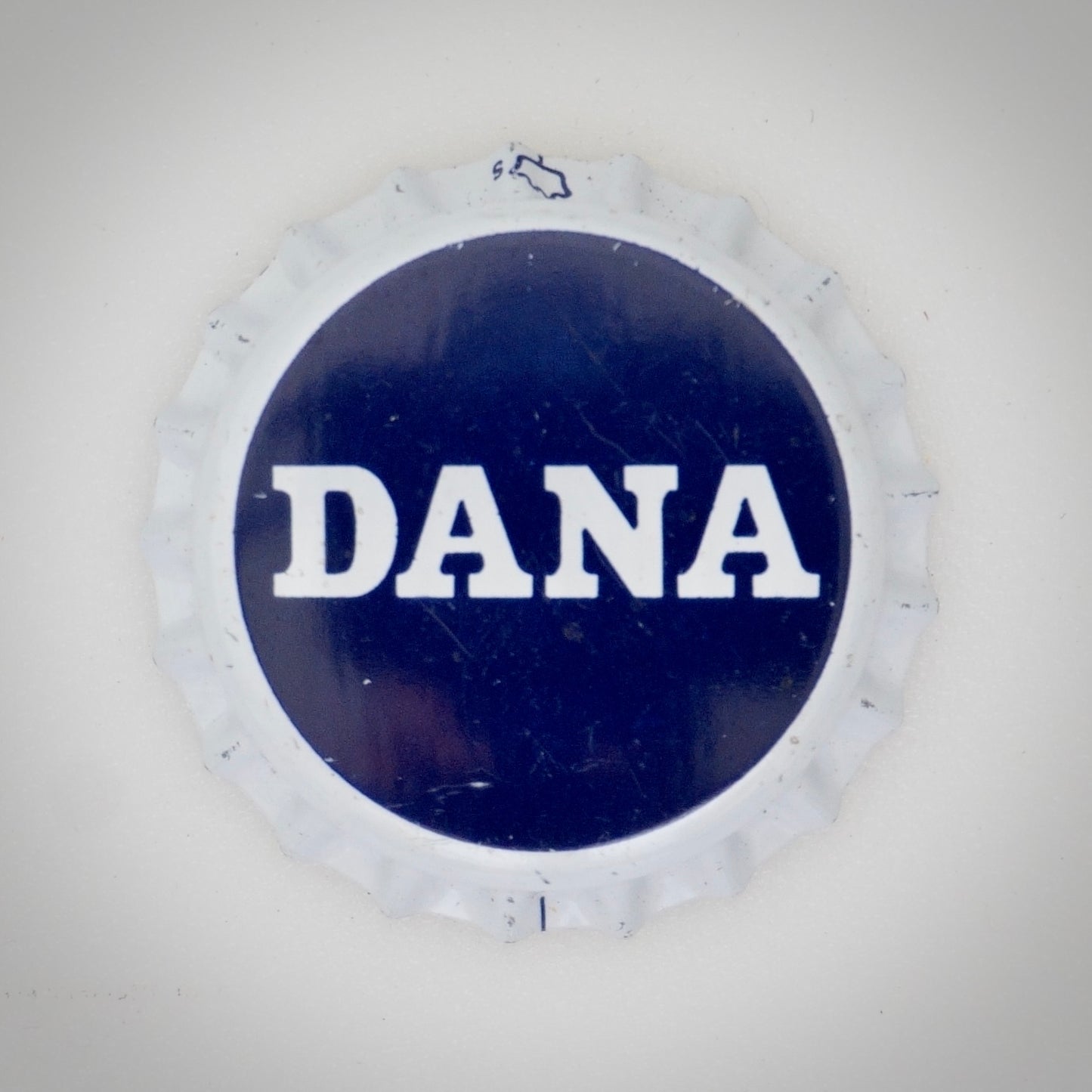 Dana (Kronkorken - Denmark Beer unused 083)