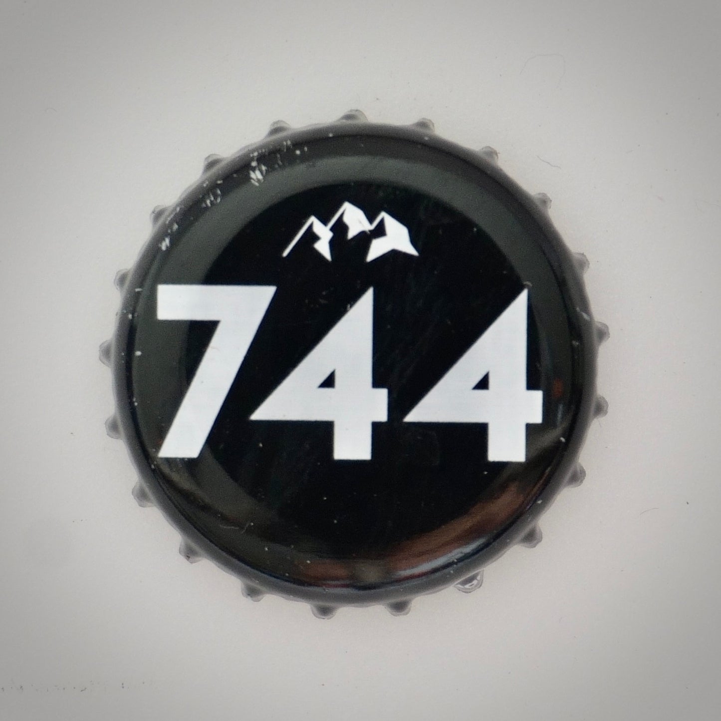 La Brasserie 744 (Kronkorken - France Beer used 013)