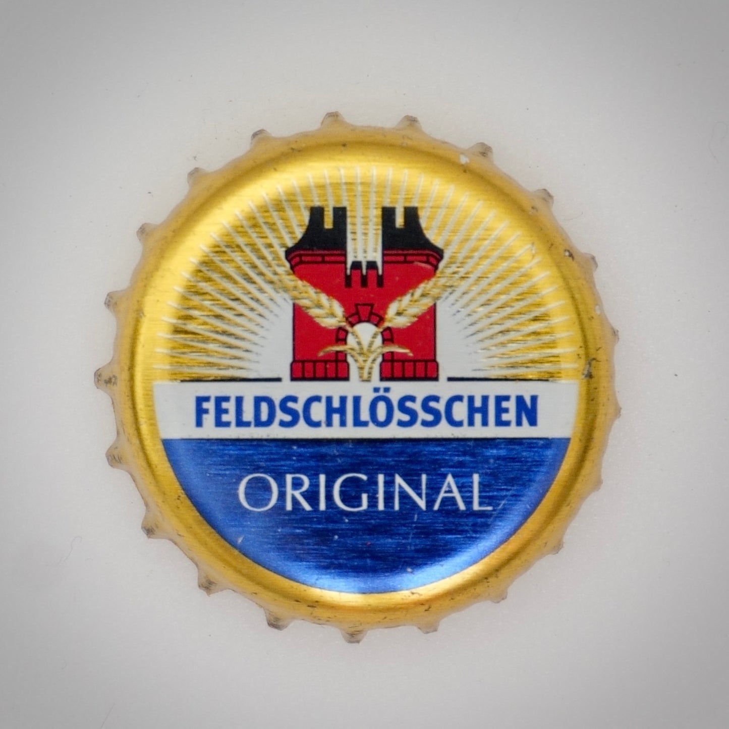 Feldschlösschen (Kronkorken - Switzerland Beer used 006)