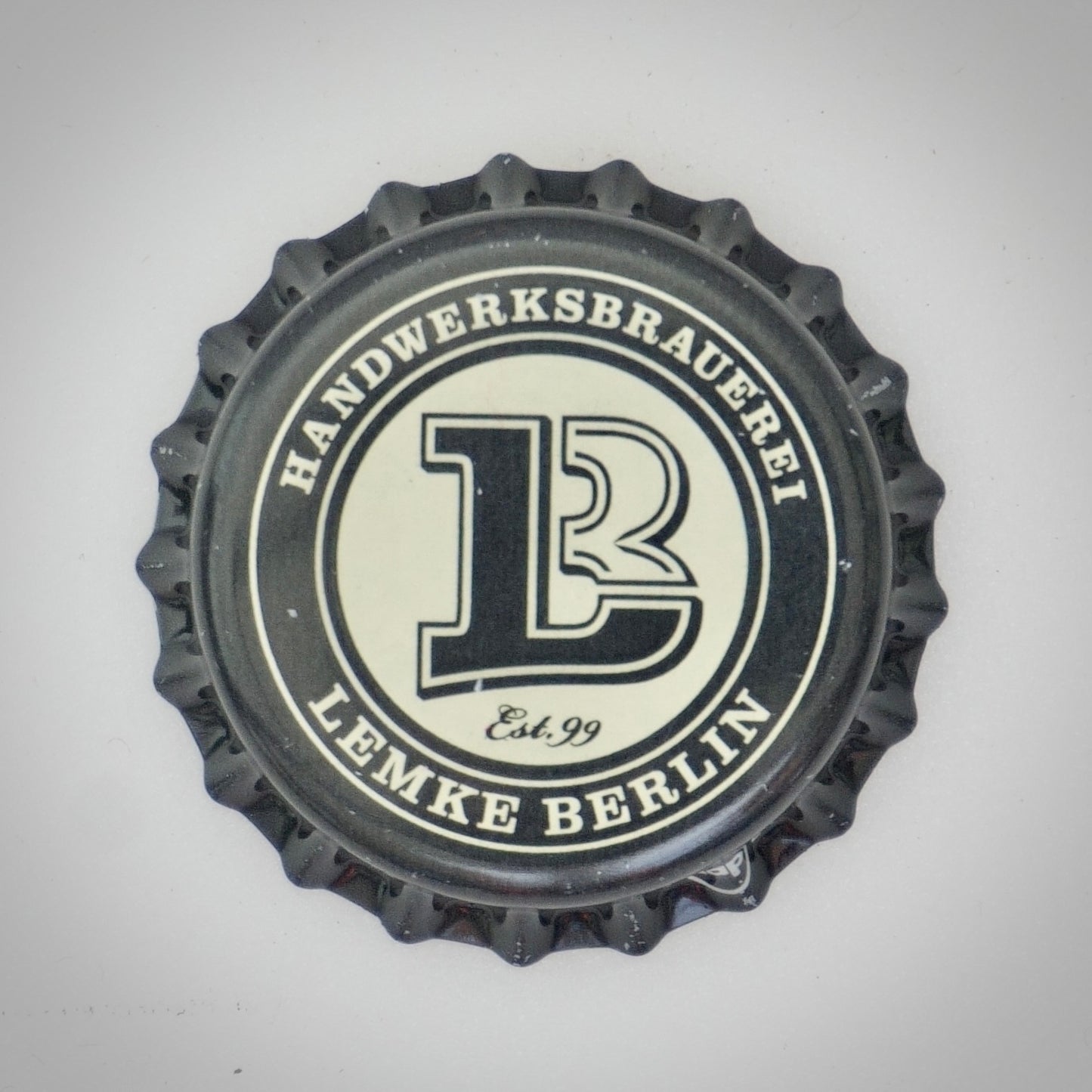 Lemke Berlin (Kronkorken - Germany Beer unused 018)