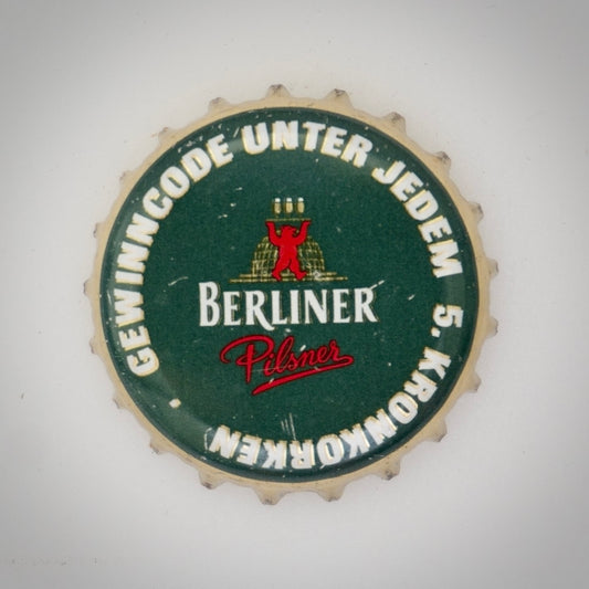 Berliner Pilsner (Kronkorken - Germany Beer used 010)
