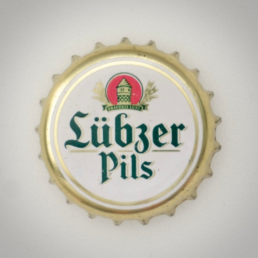 Lübzer (Kronkorken - Germany Beer used 098)